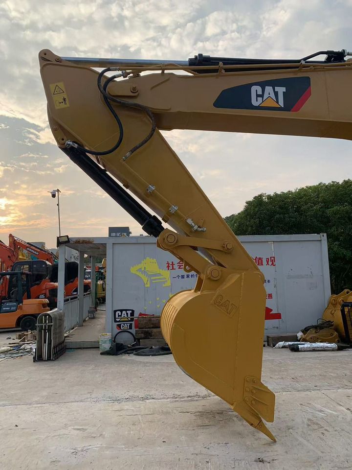 2022 Caterpillar 330D Crawler Excavator