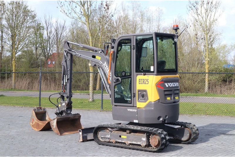 Volvo ECR25 Electric | JECR25D | Tiltbucket | Bucket (2021)