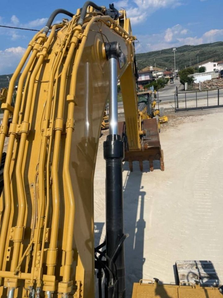 2012 Caterpillar 374DL Crawler Excavator