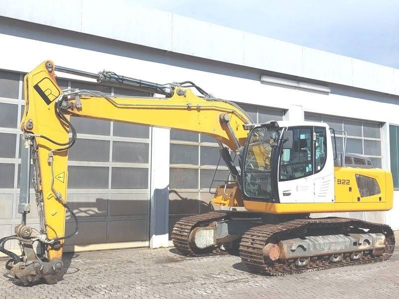 2017 Liebherr R922 SLC Crawler Excavator