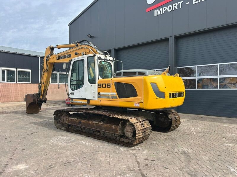 2010 Liebherr R906LC Crawler Excavator