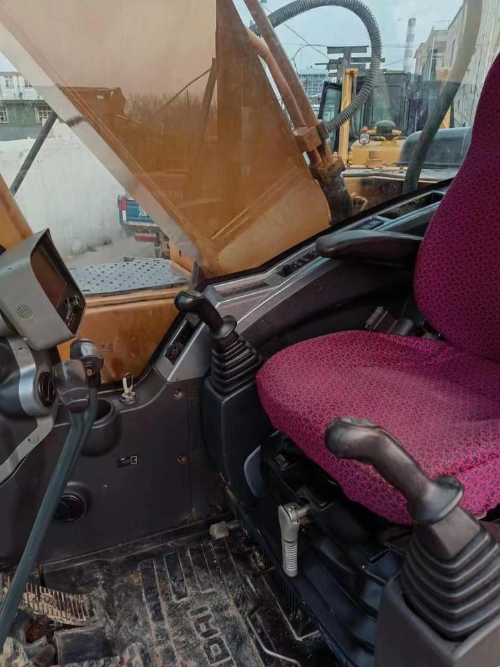 2019 Hyundai R220LC-9S Crawler Excavator