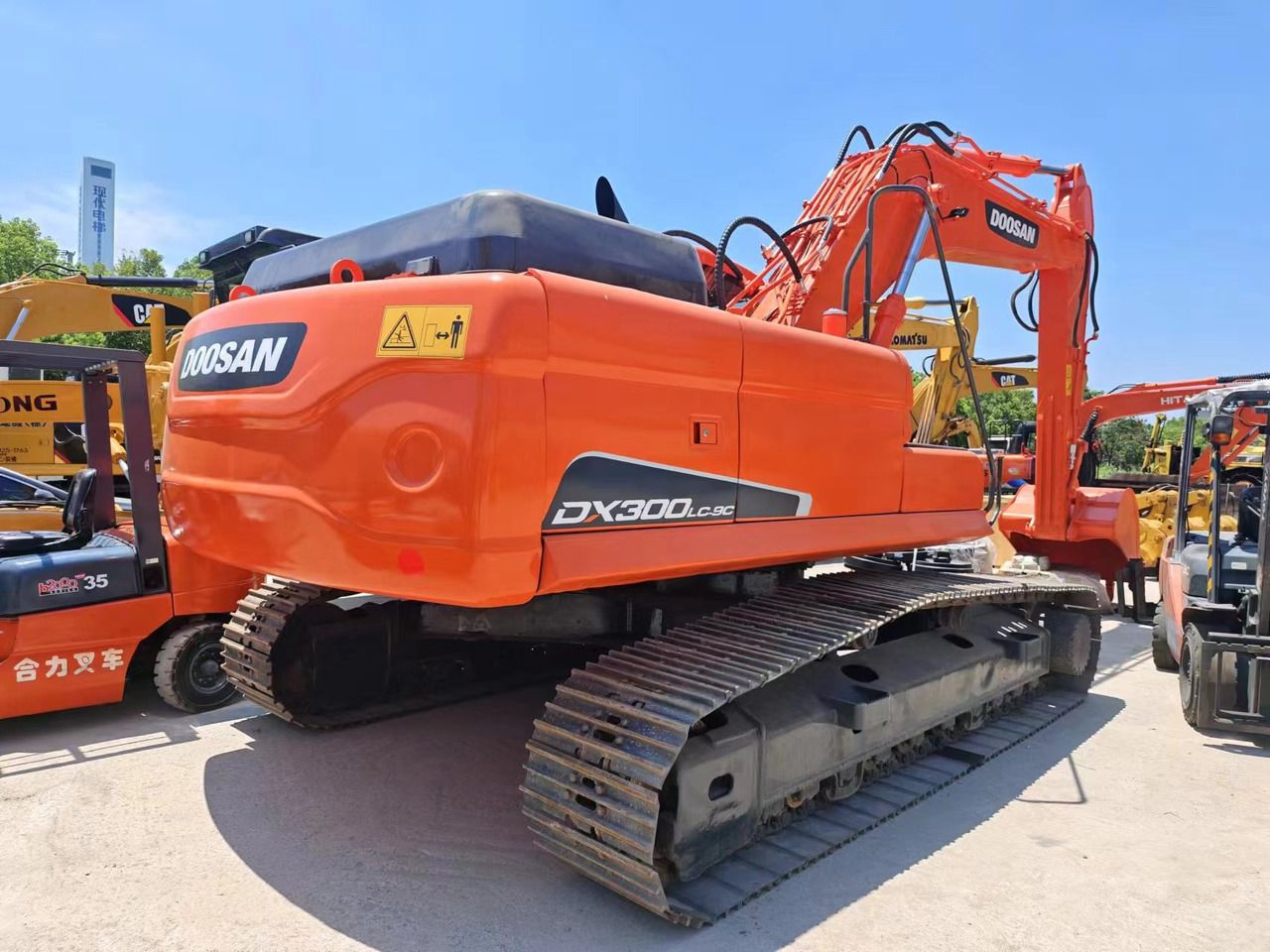 2020 Doosan DX300LC-9C Crawler Excavator