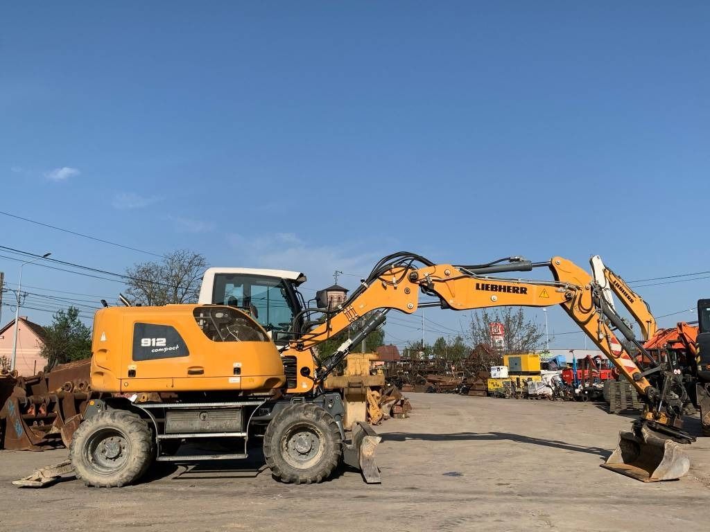 2015 Liebherr A912 COMPACT Wheel Excavator