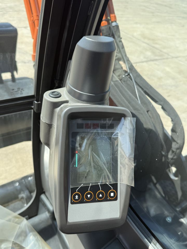 2025 Hitachi ZX60