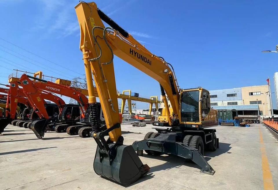 2022 Hyundai R210W-9 Wheel Excavator