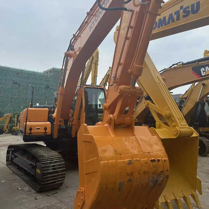 2016 Hyundai R220LC-9S Crawler Excavator