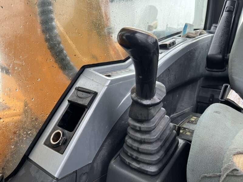 2010 Hyundai R140LC-9 Crawler Excavator