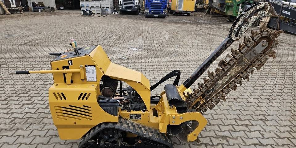 2022 Ditch Witch RTX250 Crawler Excavator