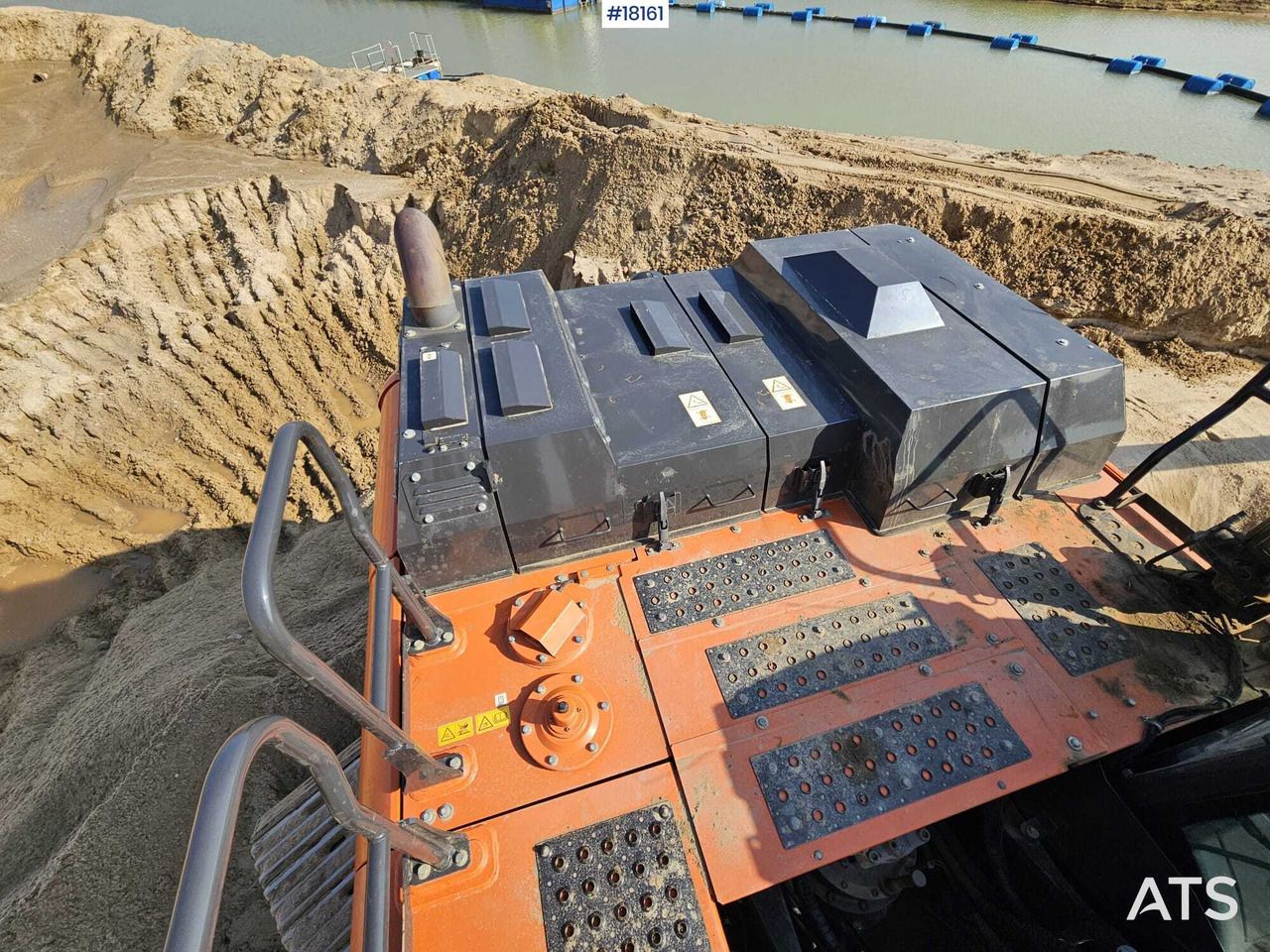 2020 Hitachi ZX300LCN-6 Crawler Excavator