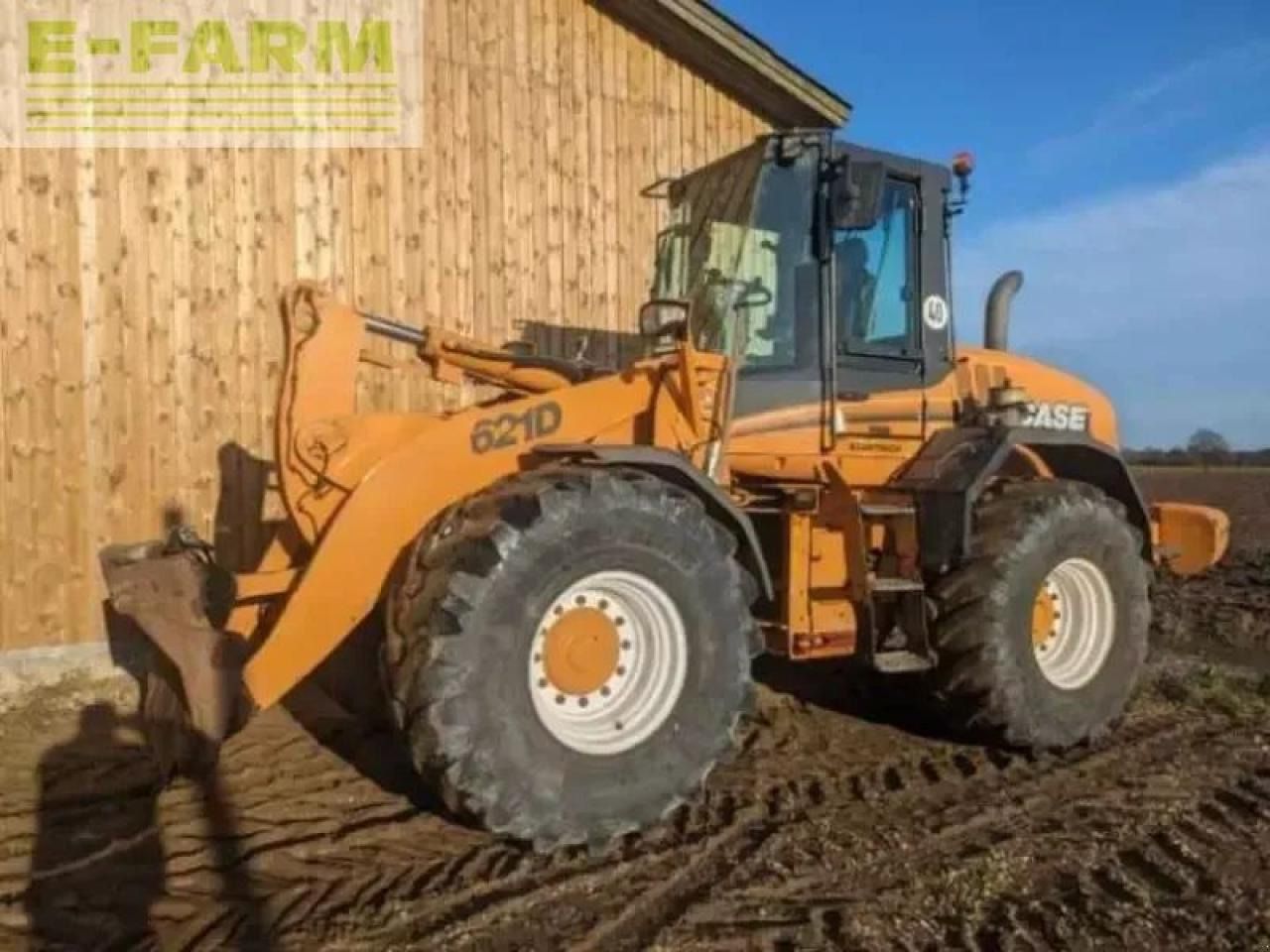CASE 621D Mini Excavator