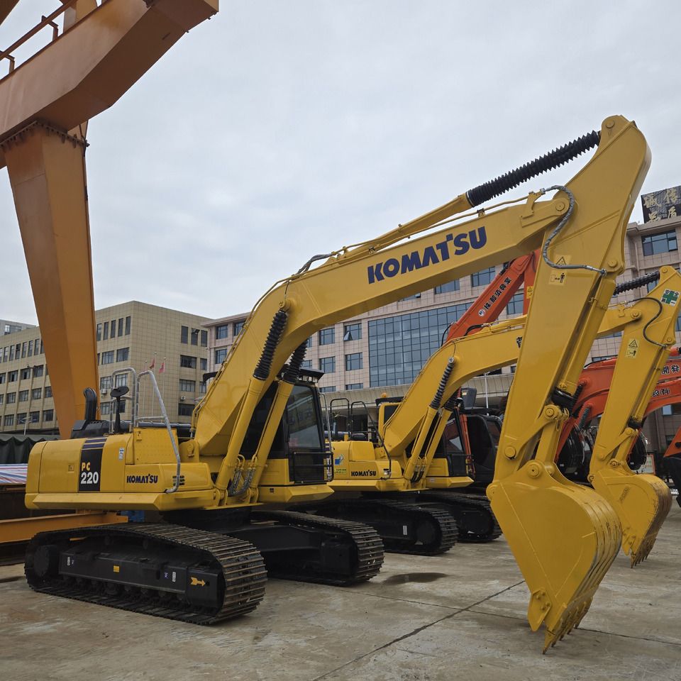 2023 Komatsu PC220-8 Crawler Excavator