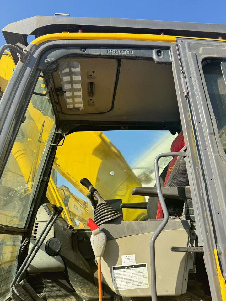 2018 Komatsu PC200-8 Crawler Excavator