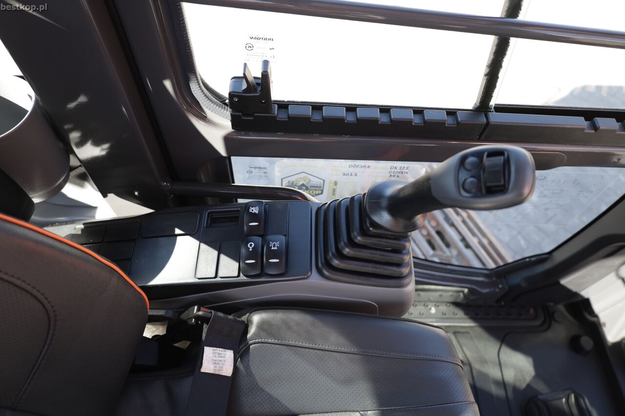 2022 Doosan DX225LC-7 Crawler Excavator