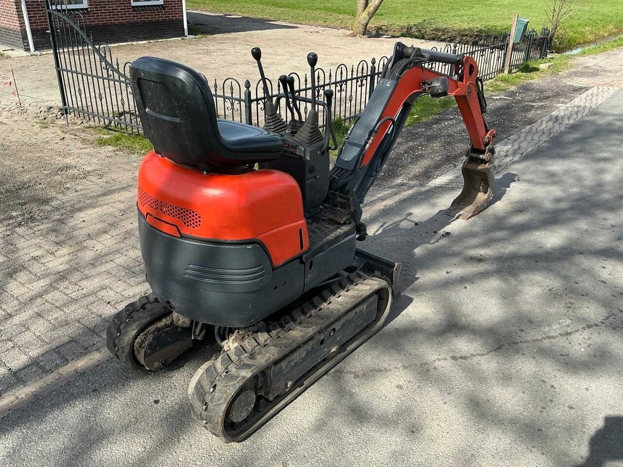 2005 IHI 9NX Mini Excavator