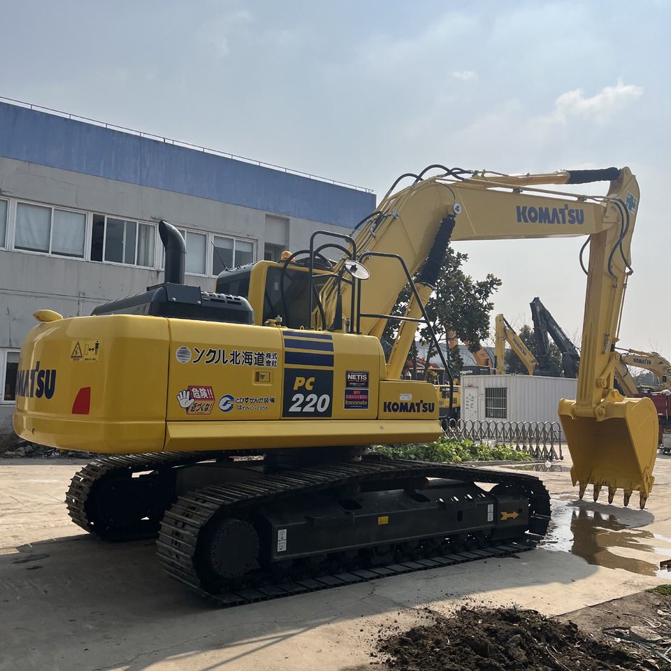 2023 Komatsu PC220-8 Crawler Excavator