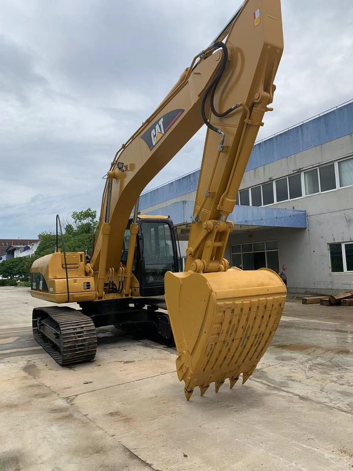 Escavatore cingolato Caterpillar 320CL del 2022