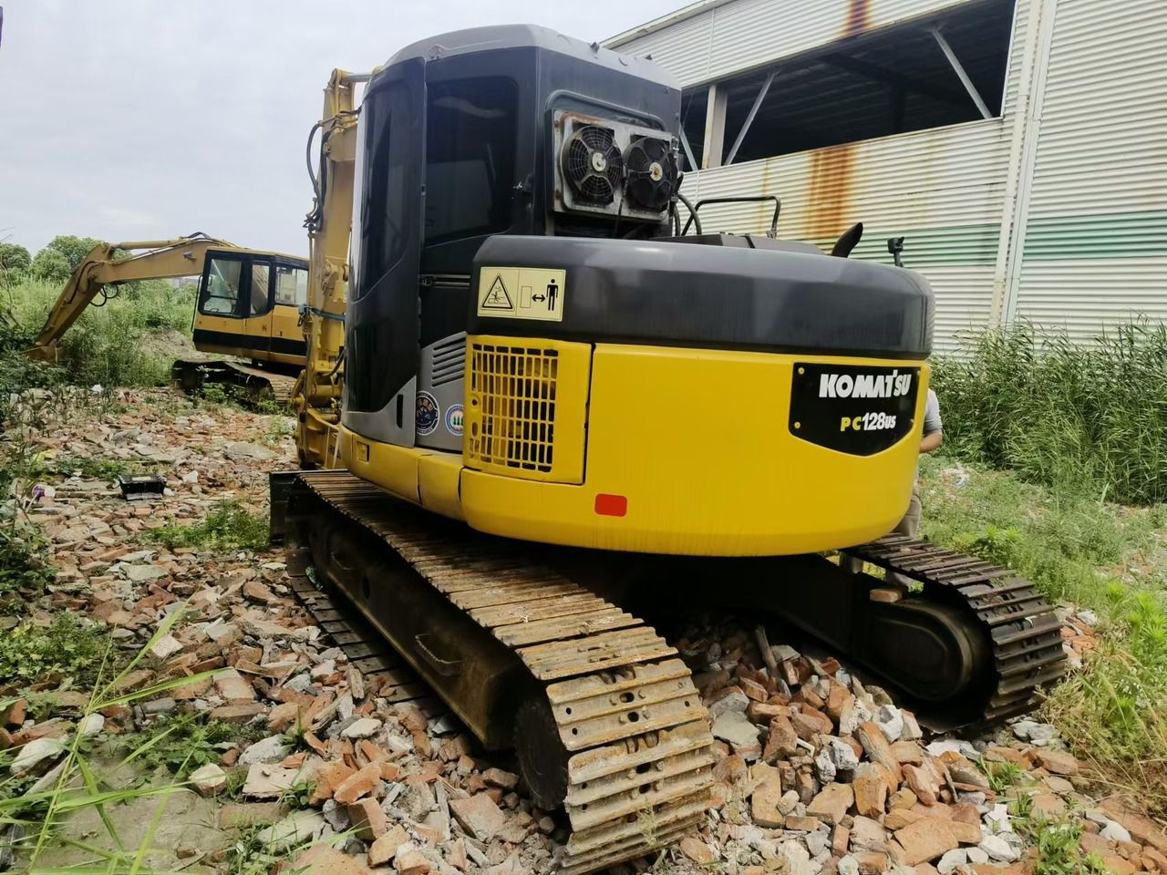 Komatsu PC128US