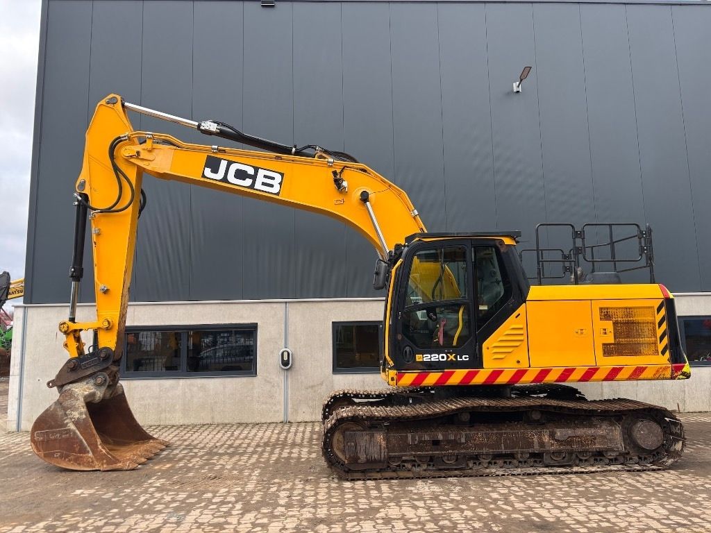 2018 JCB 220X Crawler Excavator