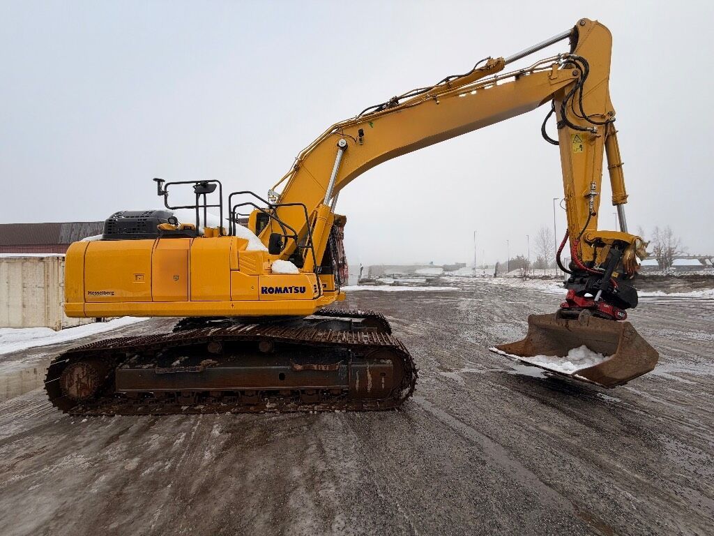 2023 Komatsu PC290LC-11 Crawler Excavator