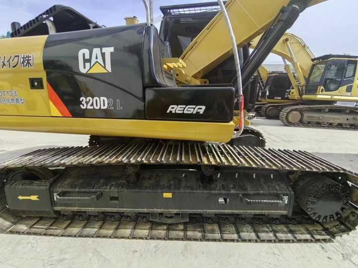 2016 Caterpillar 320D2 Гусеничный экскаватор