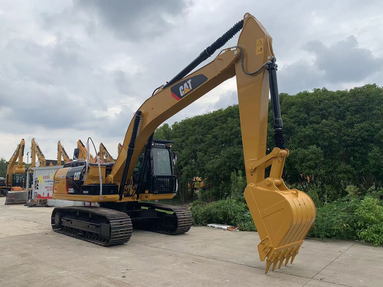 2023 Caterpillar 320D2 Crawler Excavator