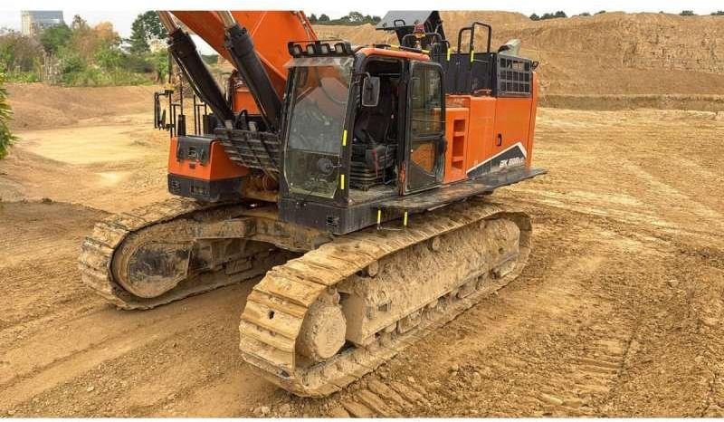 2022 Doosan DX800LC-7 Crawler Excavator