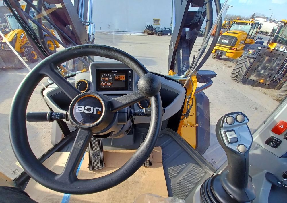 2022 JCB 427HT Wheel Excavator