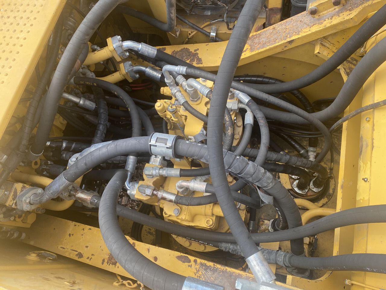 2020 Caterpillar 349D Crawler Excavator