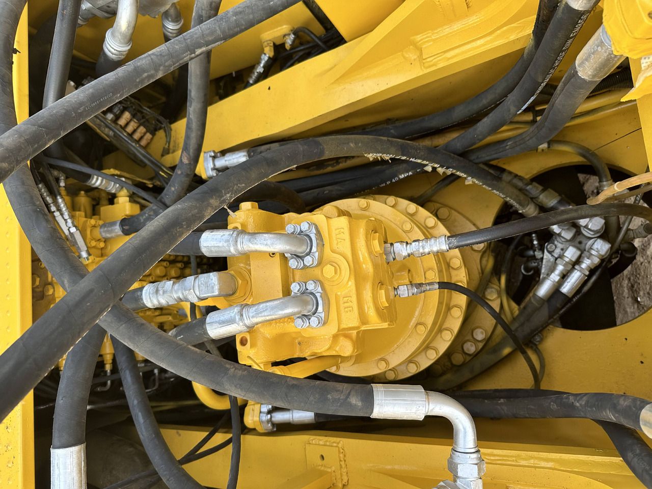 2022 Komatsu PC400 Crawler Excavator