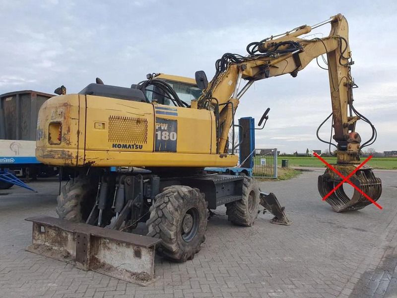 2006 Komatsu PW180-7K Excavator pe roți