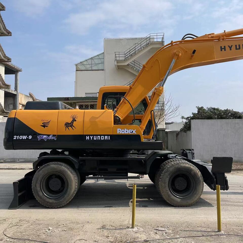 2016 Hyundai R210W-9 Wheel Excavator