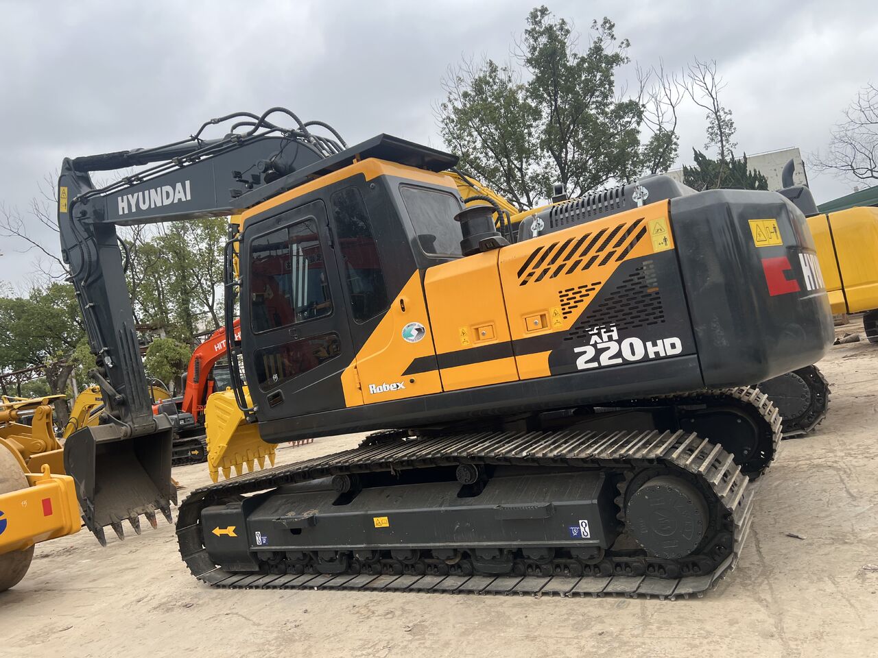 2026 Hyundai HX220HD Crawler Excavator