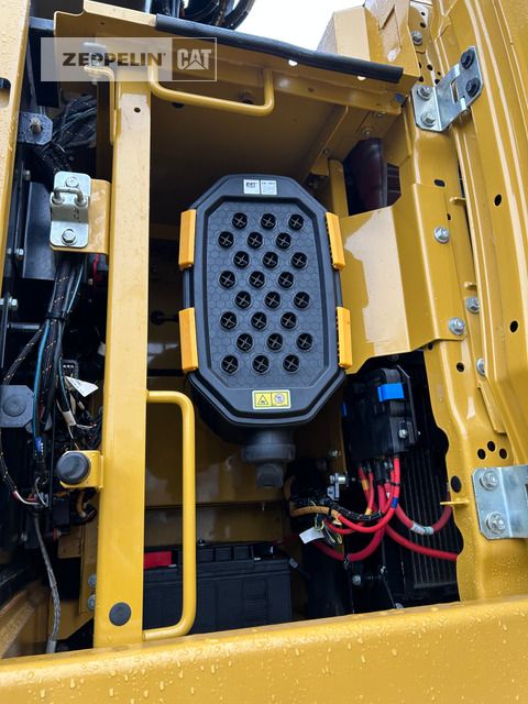2022 Caterpillar MH3040-07A Material Handler
