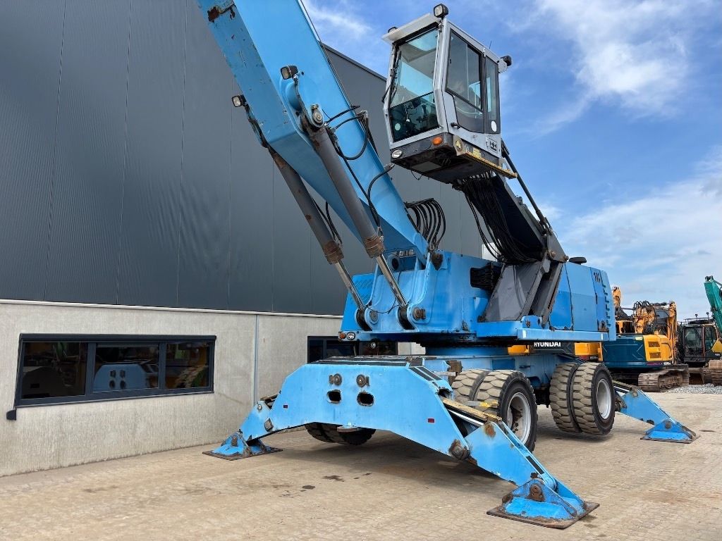 2008 Fuchs MHL380 Material Handler