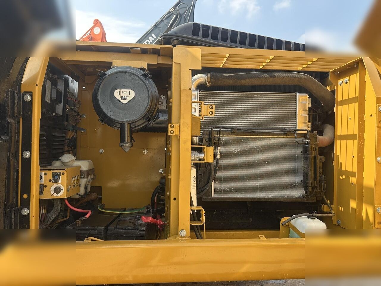 2023 Caterpillar 323DL Crawler Excavator