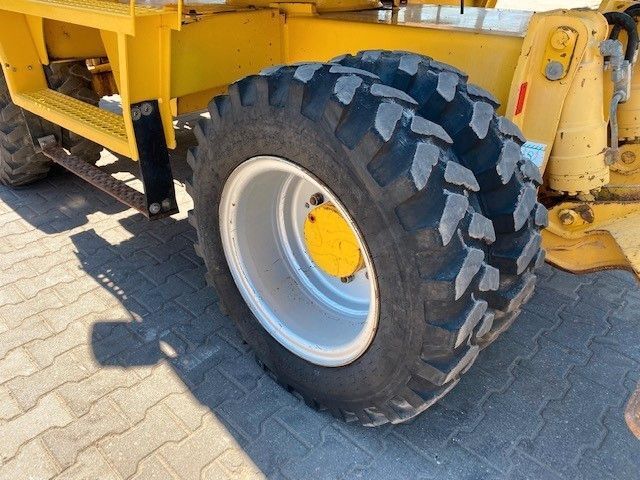2011 Komatsu PW118 MR-8 Wheel Excavator