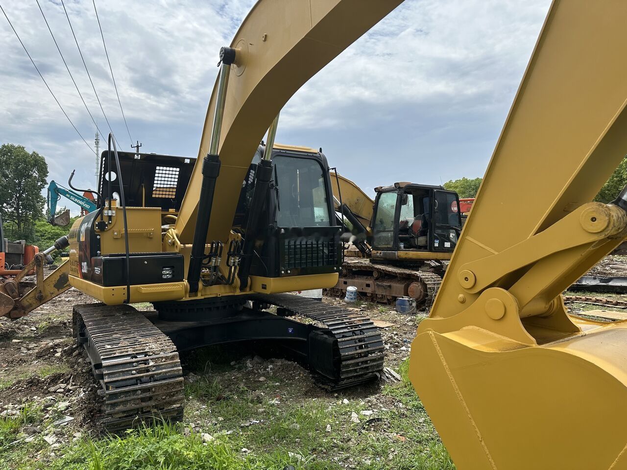 2021 Caterpillar 320D2 Crawler Excavator