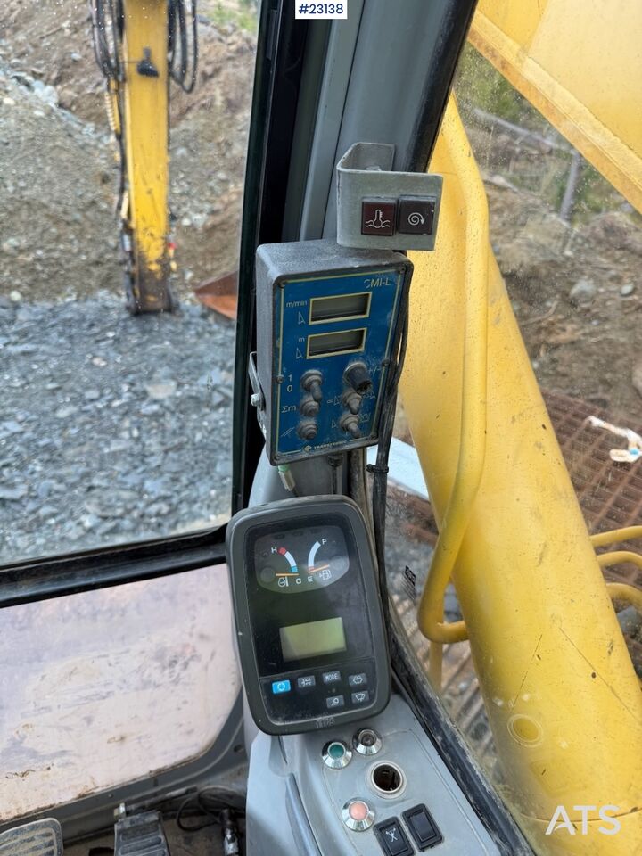 2006 New Holland E235SR Crawler Excavator
