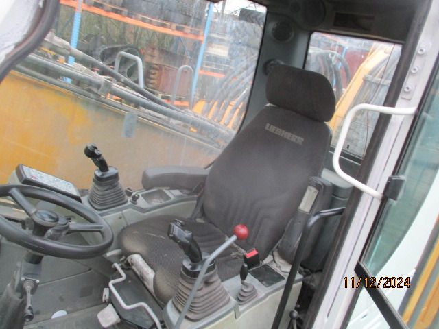 2015 Liebherr LH30 M Material Handler