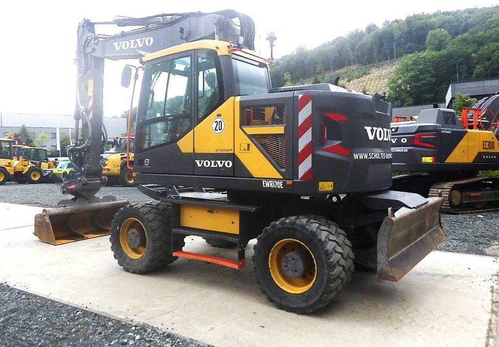 2022 Volvo EWR170E Wheel Excavator