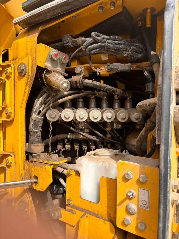 2020 Komatsu PC228USLC-11 Crawler Excavator