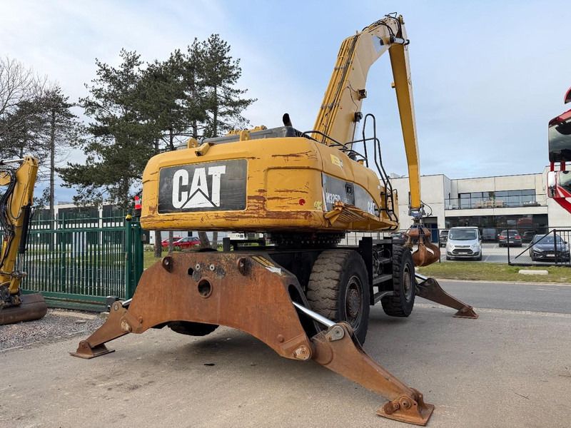 Movimentatore di materiali Caterpillar 325D del 2011