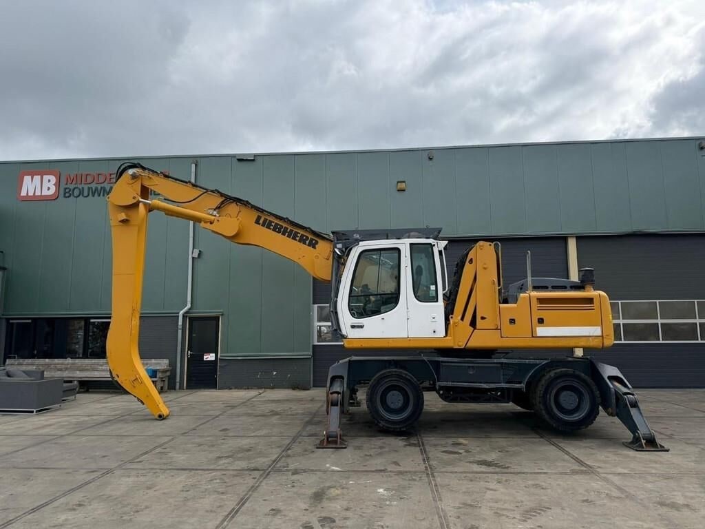 2012 Liebherr A904 C Material Handler