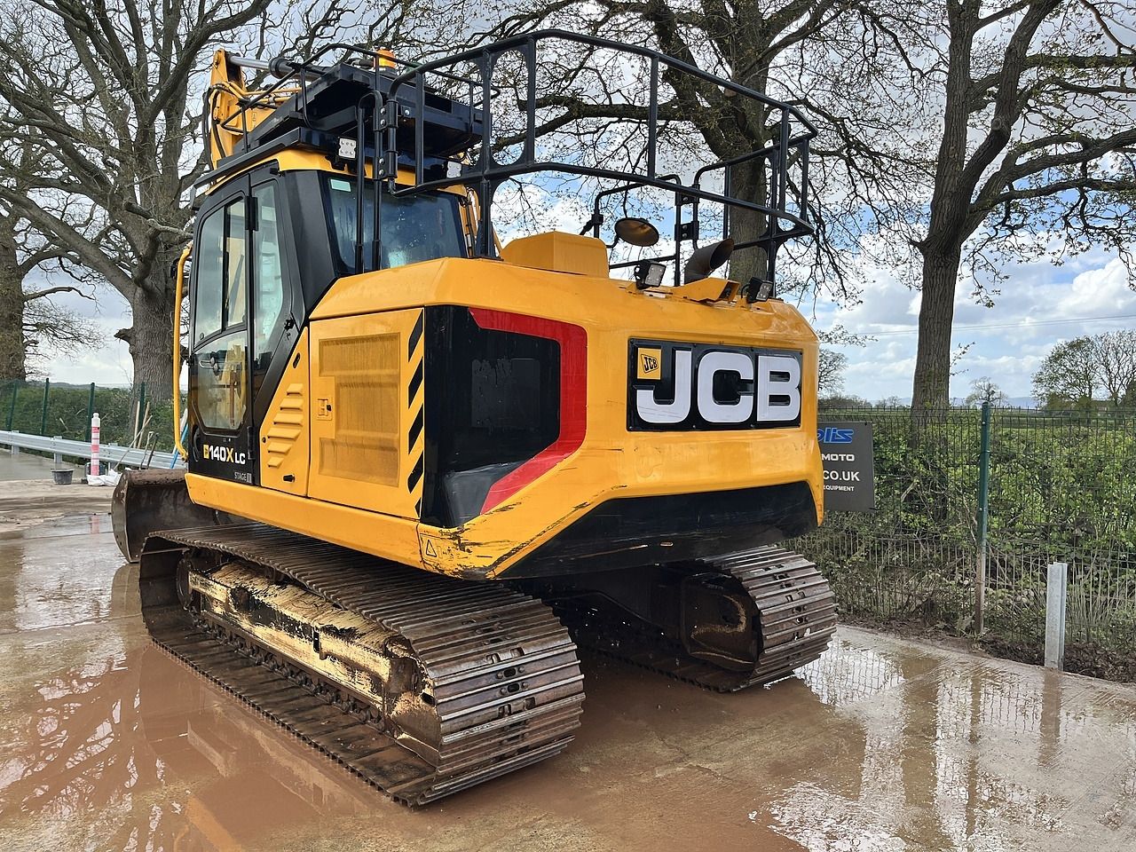 2023 JCB 140X LC Crawler Excavator