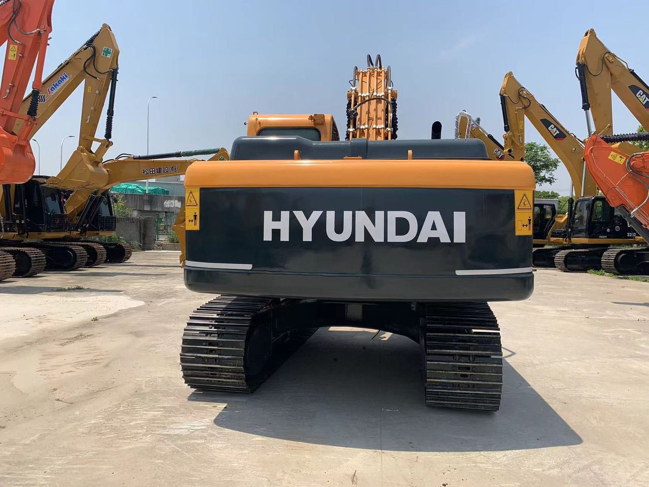 2022 Hyundai R220LC-9S Escavadora de Rastos
