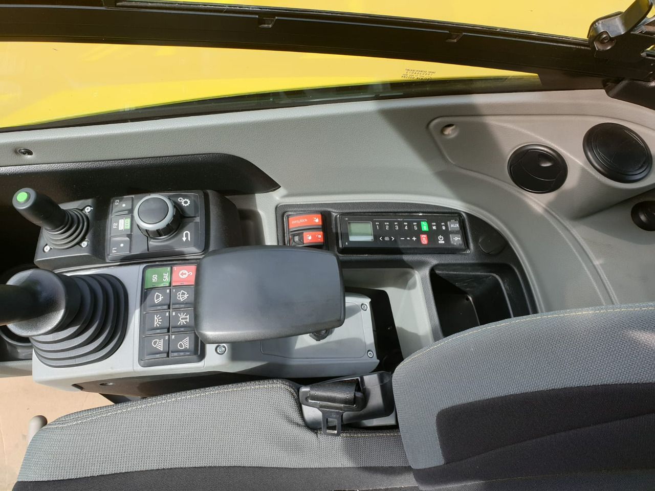 2023 Wacker Neuson ET90 Mini Excavator