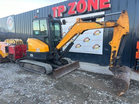 2016 Bobcat E35 Mini Excavator