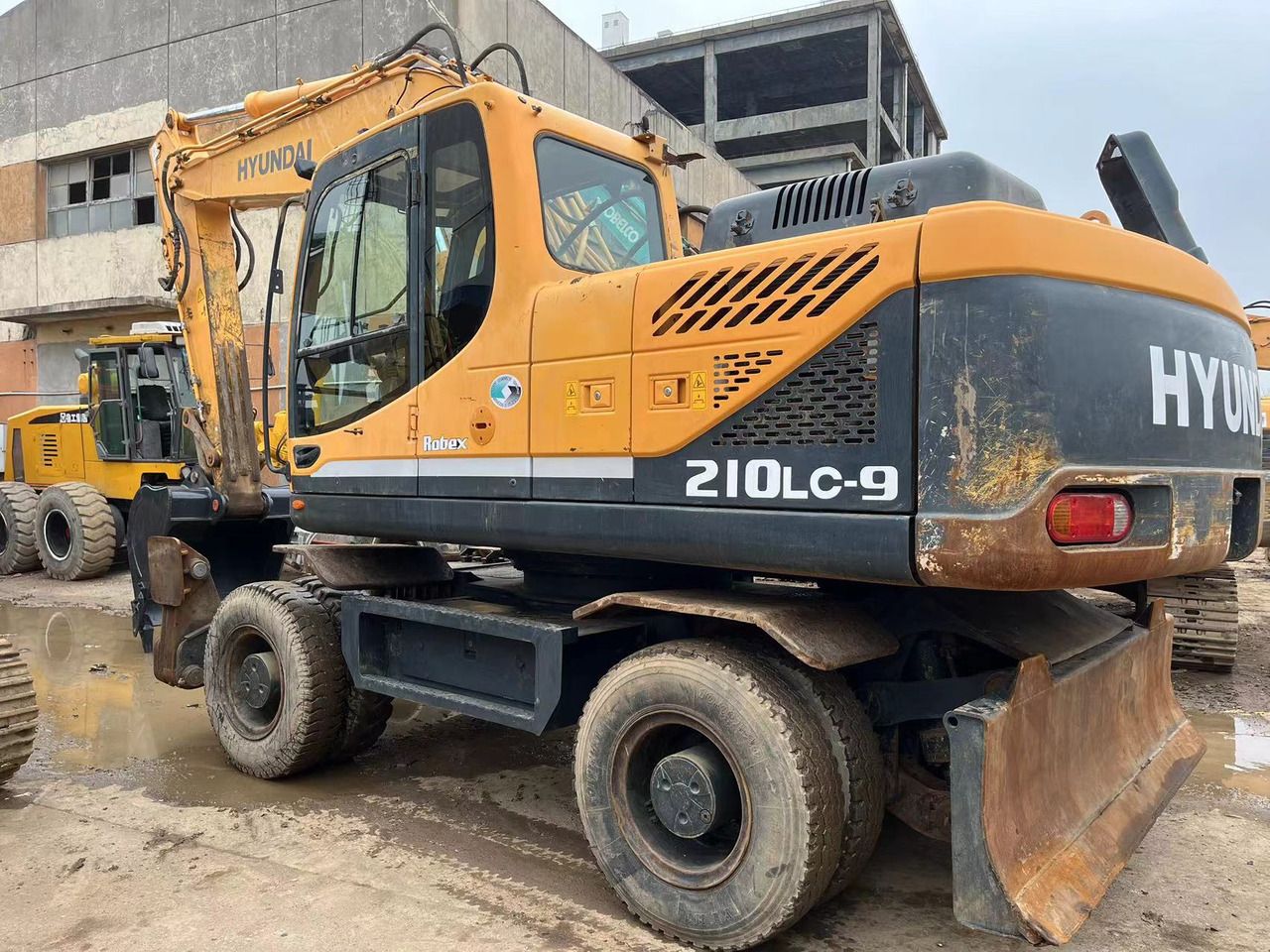 2018 Hyundai R210W-9 Wheel Excavator