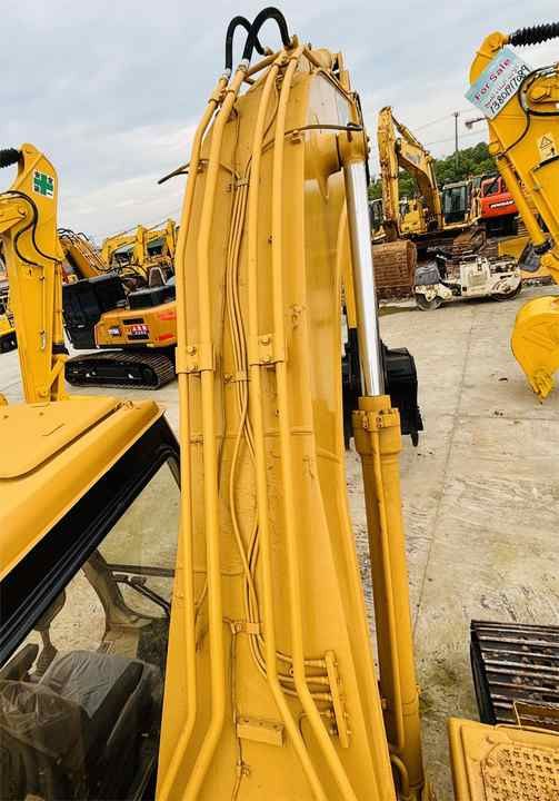 2015 Caterpillar 320B Gąsienicowa Koparka